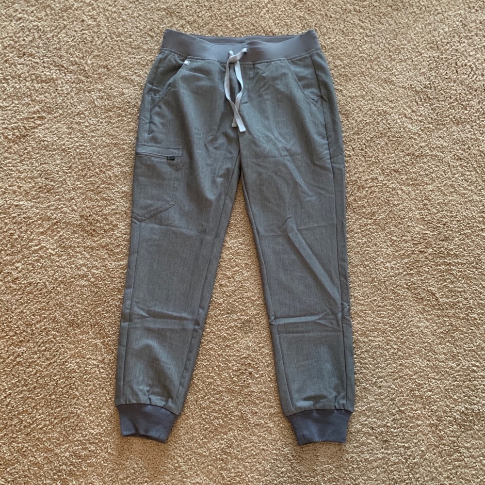 FIGS Zamora Jogger Scrub Pants Small (graphite)
